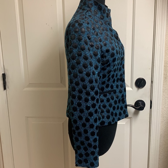 Carlisle Size 0 Black and Blue Jacket, Shell 58% Acetate, 32% Acrylic, 5% Nylon - Picture 2 of 10